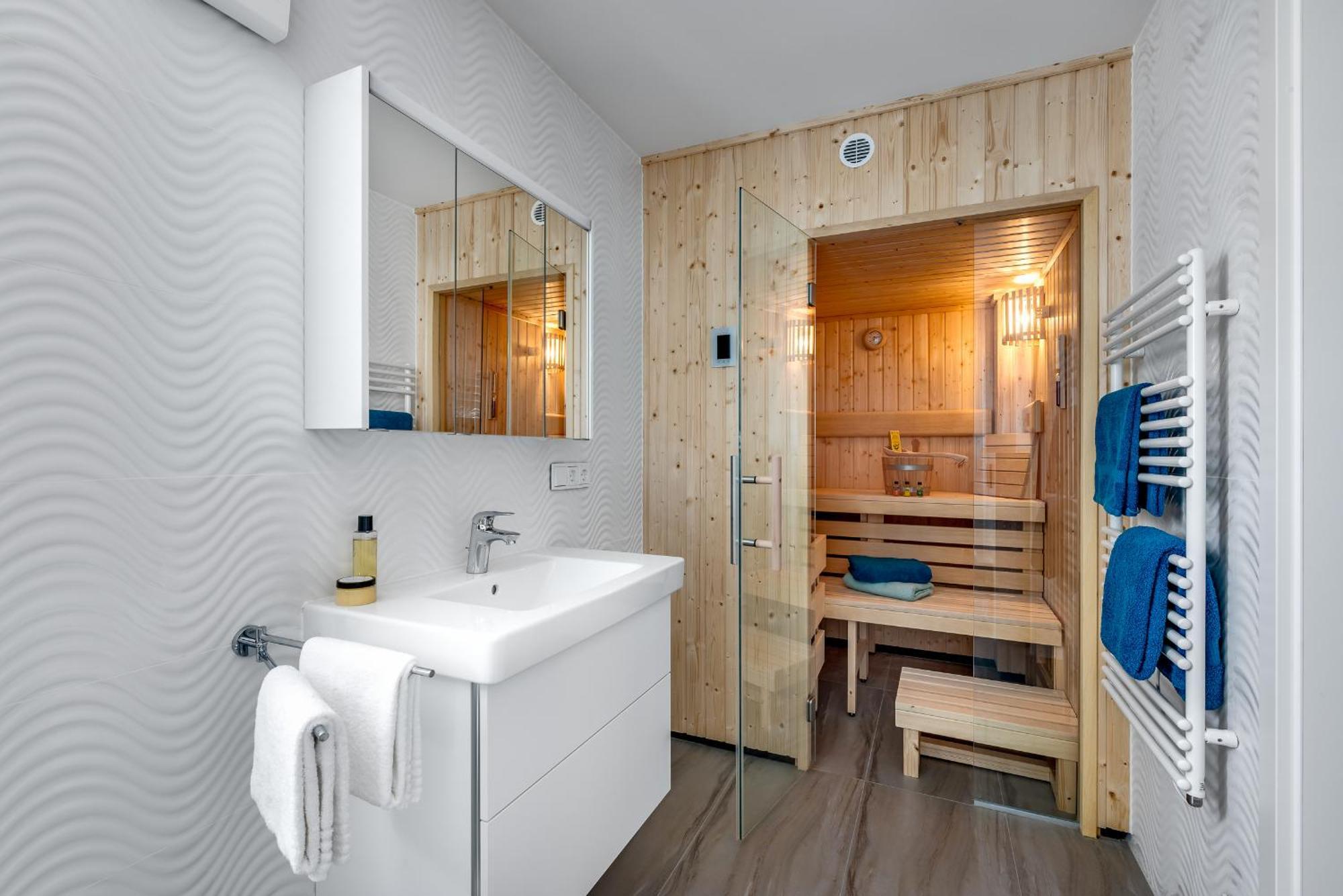 Brise- Direkt Am Wasser, Hafenblick, Fahrstuhl, Sauna, Ueberdachter Balkon Olpenitz Ngoại thất bức ảnh